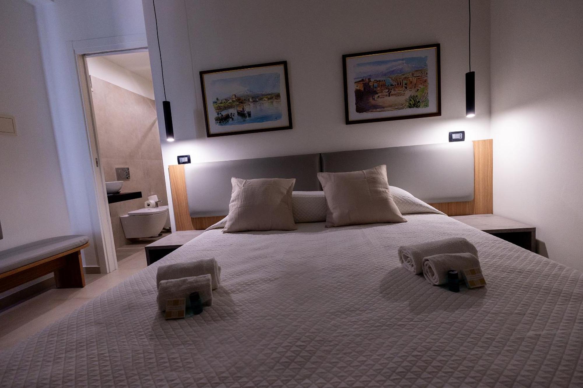 Villa Iris Giardini Naxos Eksteriør bilde