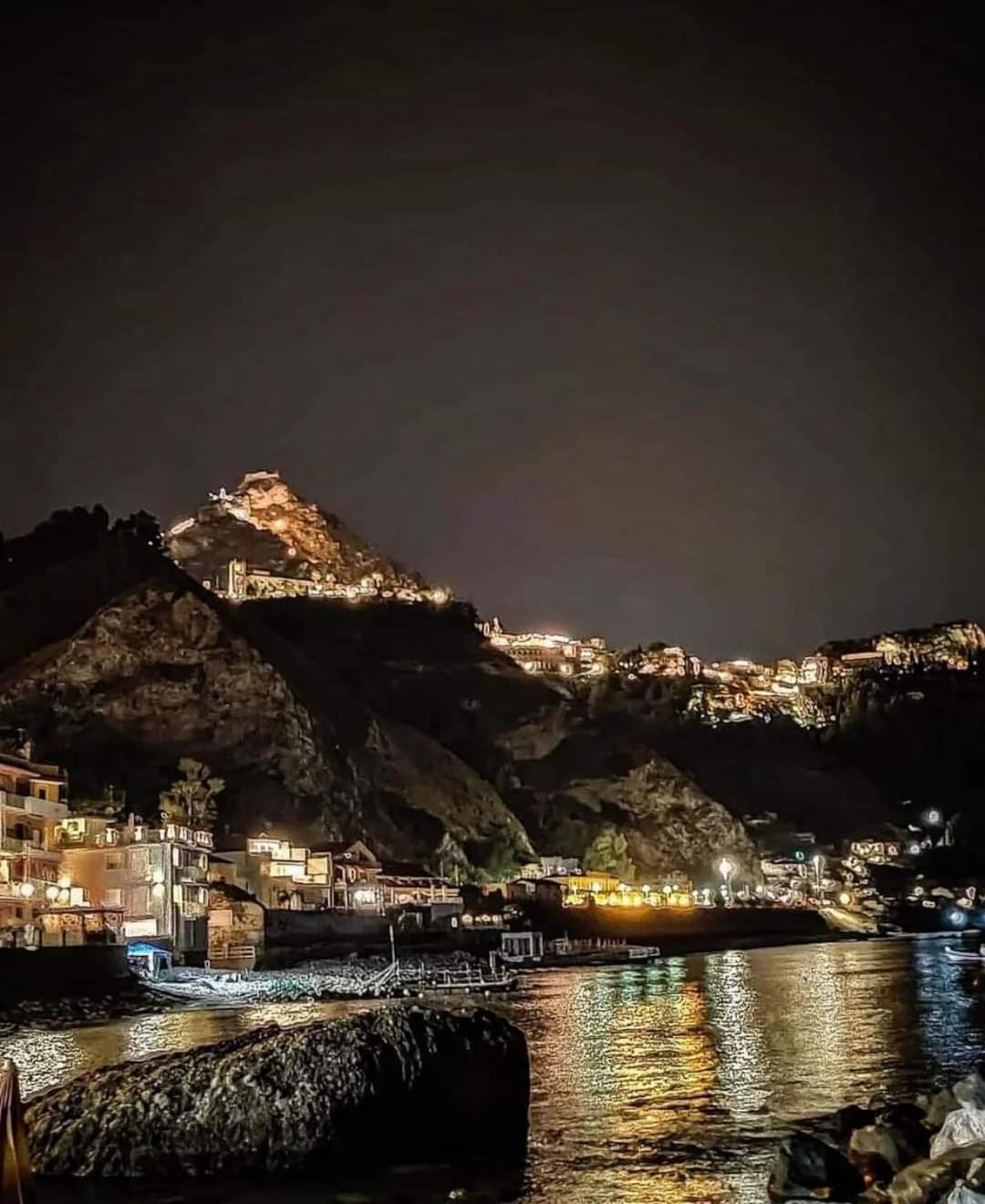 Villa Iris Giardini Naxos Eksteriør bilde
