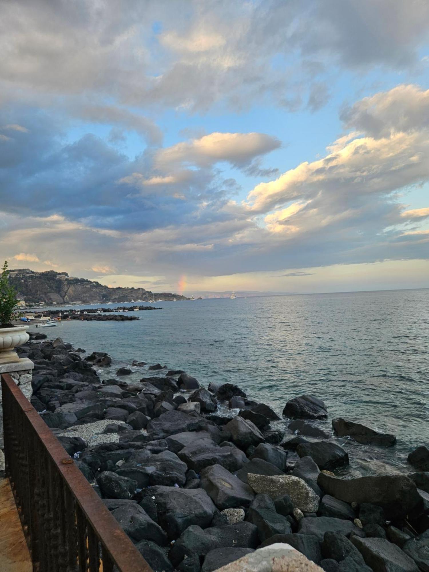Villa Iris Giardini Naxos Eksteriør bilde